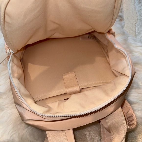 Chloe Backpack - Picture 10 of 14